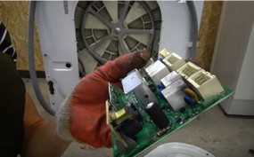 Ремонт платы управления 👕 стиральной машины с выездом на дом в Казани